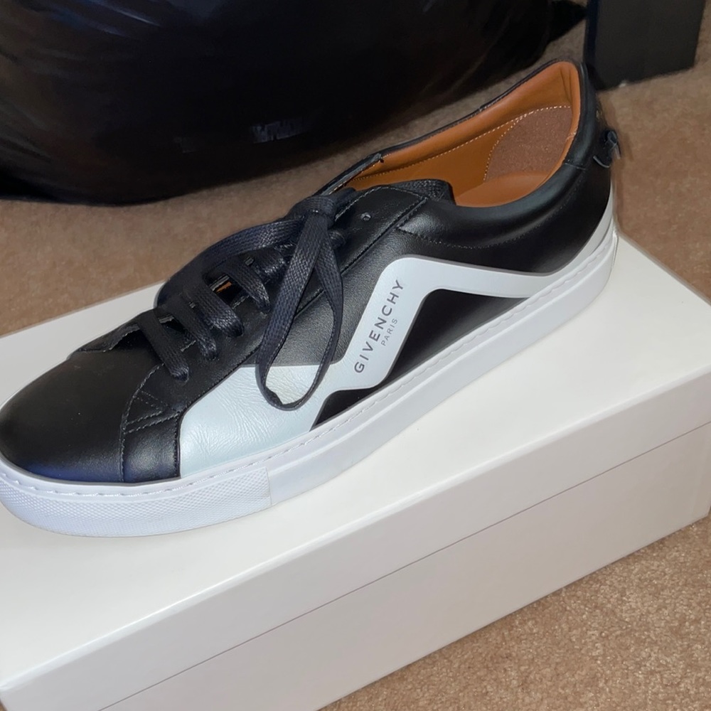 GIVENCHY Paris Shoes.